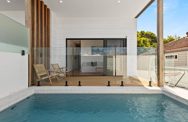 Luxe Oasis Adamstown