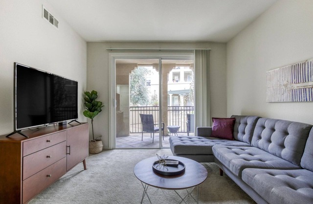 Luxe Santa Clara 2BR w/Pool, Balcony, Elevator & Gym, by Blueground