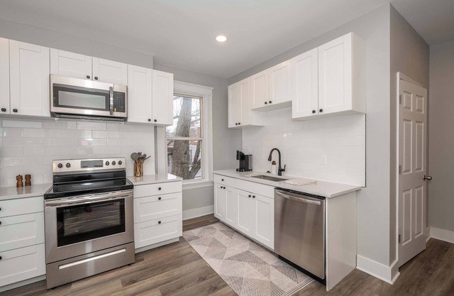 Luxe Spot Suites
