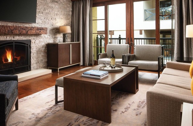 Luxurious 4 BR, 4.5 bath condo in heart of Vail at the Ritz Carlton Club Vail