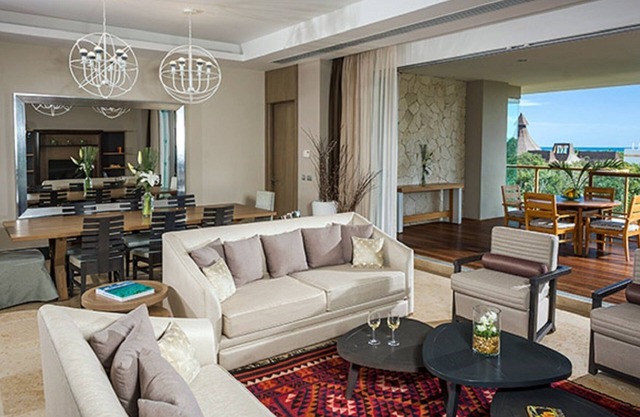 Luxurious 5-Star Resort (Rated "Top 5" in Latin America) 3 Bedrooms (sleeps 10).