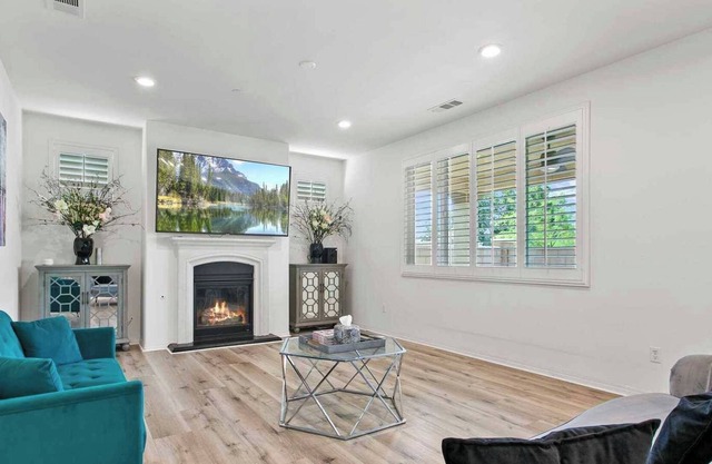 Luxurious Haven on Curry Pl