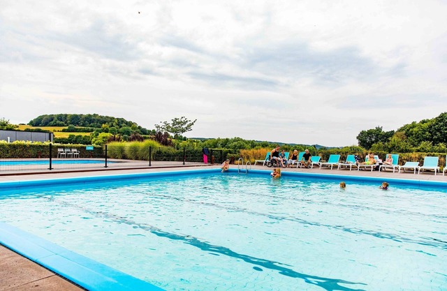 Luxurious holiday home 5 km from Valkenburg