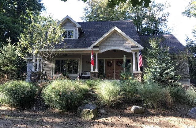 Luxurious Lake Michigan Home W/Private Beach Access, Fire Pit, Tennis Courts