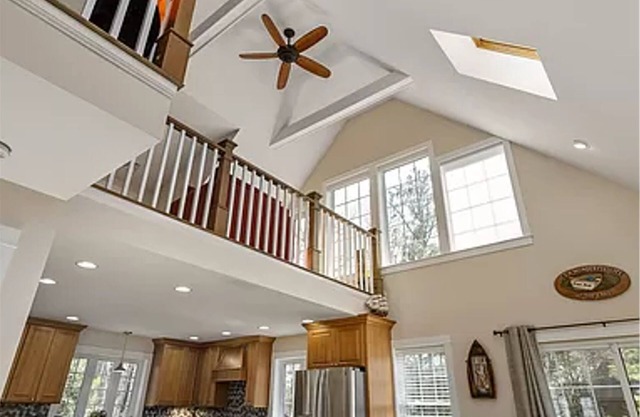 Luxurious Lakefront Home on the sparkling Balch Lake with spectacular waterviews