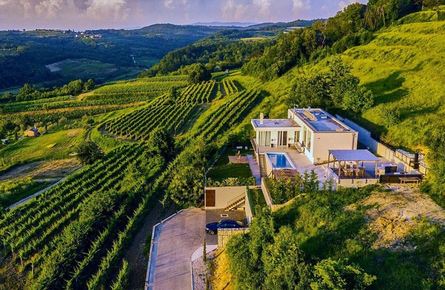 Luxurious Villa San Mauro