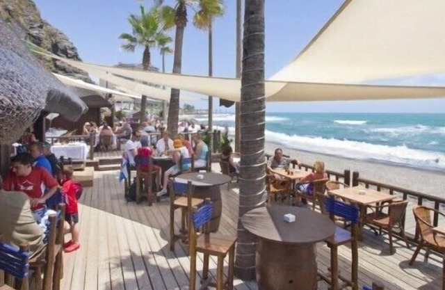 Luxury 2 Bedroom 2 Bath, 50m Beach Benalmadena Costa Sat TV & FREE WIFI