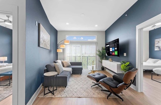 Luxury 2BD | DT Deep Ellum | 4 Beds | Free Parking