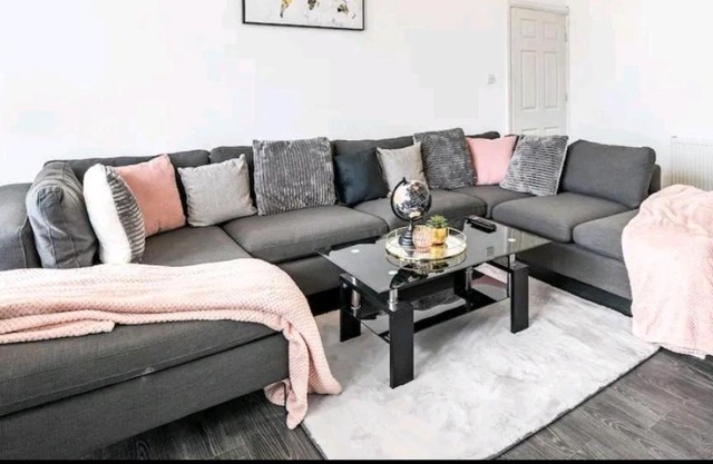 Luxury 3 Bedroom Flat in Barking Town Centre