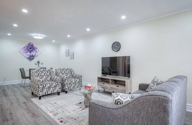 Luxury 3 Bedroom house in East York