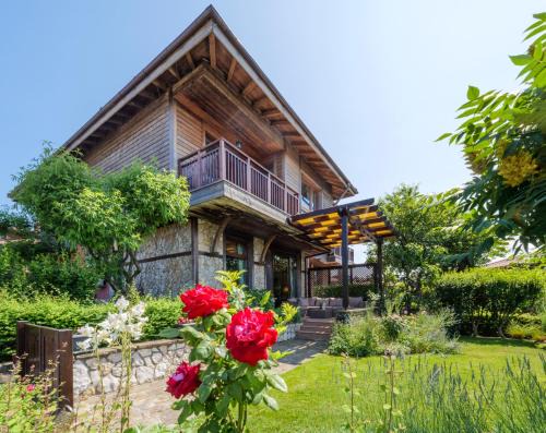 Luxury 3-bedroom villa in Sozopolis with sea view