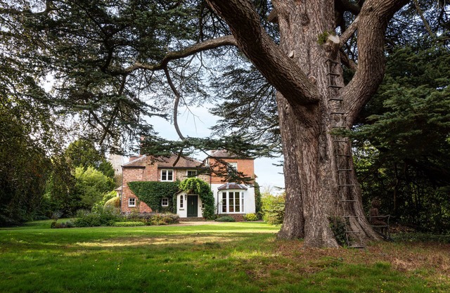 Luxury 5 Bedroom Country Retreat- New Listing