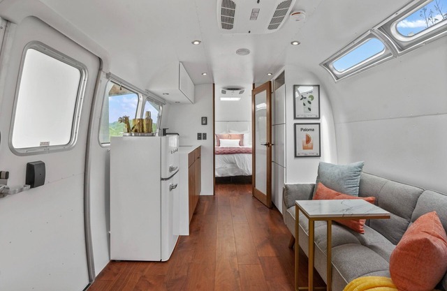 Luxury Airstream Glamping Palmera Unit 2 of 5, On-Site Hiking, Sauna
