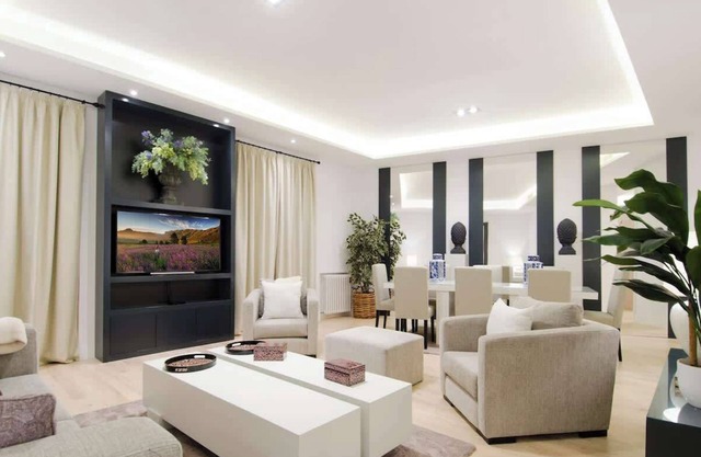 Luxury Apartment in the Golden Mile