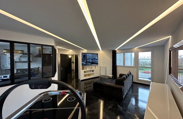 Luxury Apartment - Sea View - Jacuzzi - Balcony