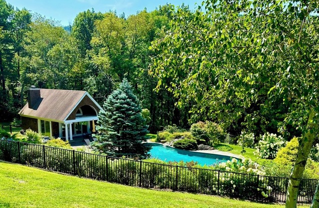 Luxury Berkshire Estate: Proximity to all the best the Berkshires has to offer!