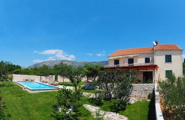 Luxury Cavtat Villa | Villa Antonija | 4 Bedrooms | Private Pool | Rural Setting