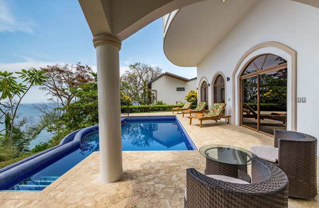 Luxury condominum vacation