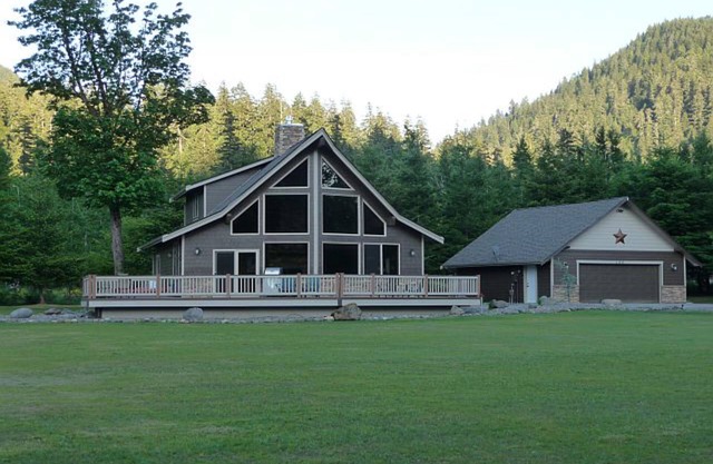 Luxury cottage, perfect getaway to relax or explore the outdoors