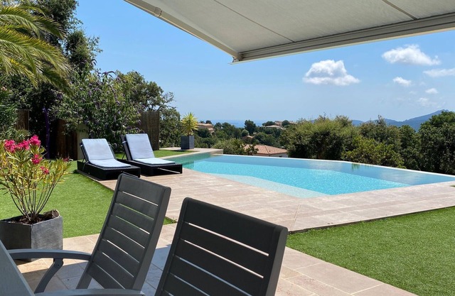 Luxury villa with swimming pool in the Var near Frejus St Rapahel Mandelieu