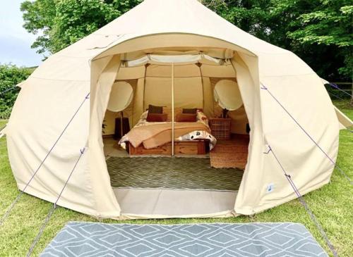 Luxury Glamping The Wye Valley for 2 to 4 Guests