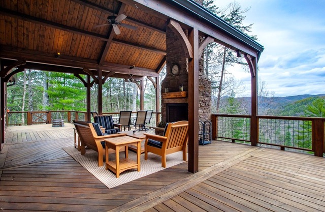 Luxury Hickory Homestead 4 Bedroom Home by RedAwning