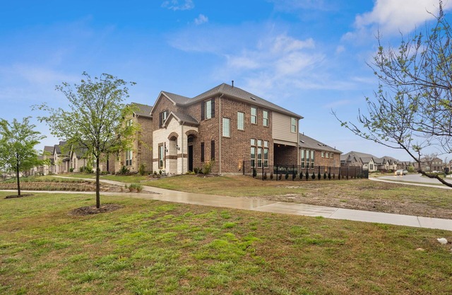Luxury Home With Park Views and Amenities