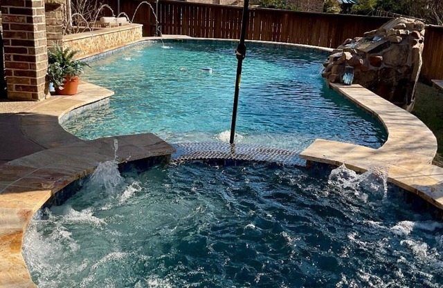 Luxury Living! Longterm Stunning Home New PoolSpanCentrally located in DFW