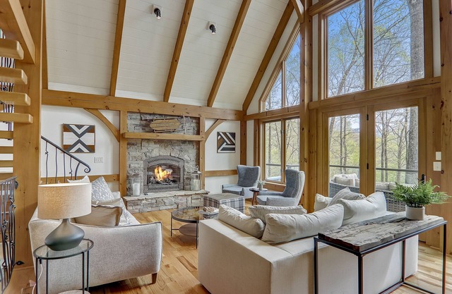 Luxury Lodge w/Sauna + Hot Tub, Near Asheville | Inc. Biltmore Pass