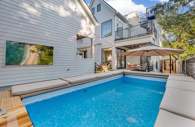 Luxury Mansion | Pool | Game Room | Sleeps 23