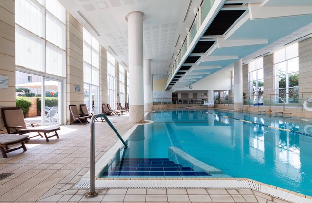 Luxury Marine Complex Garden Apartment