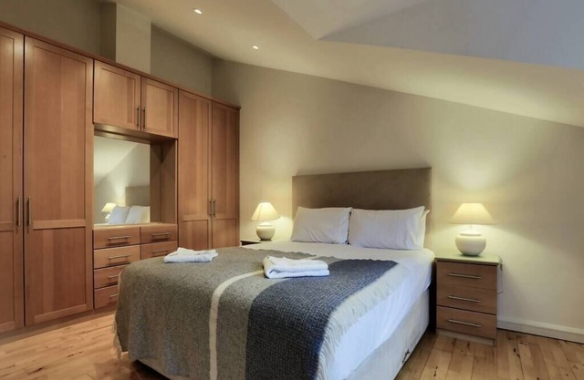 Luxury Mews in the Heart of City Centre!