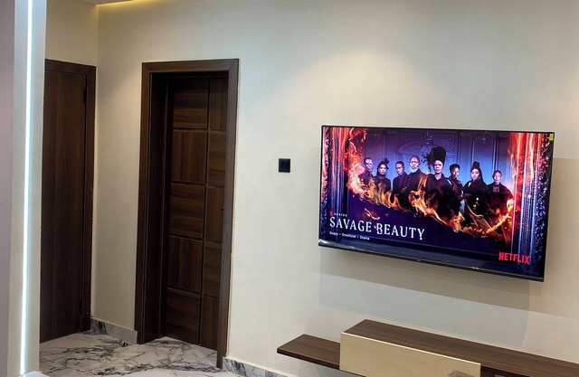 Luxury & Modern Self Check-In Apts near Airport M03a