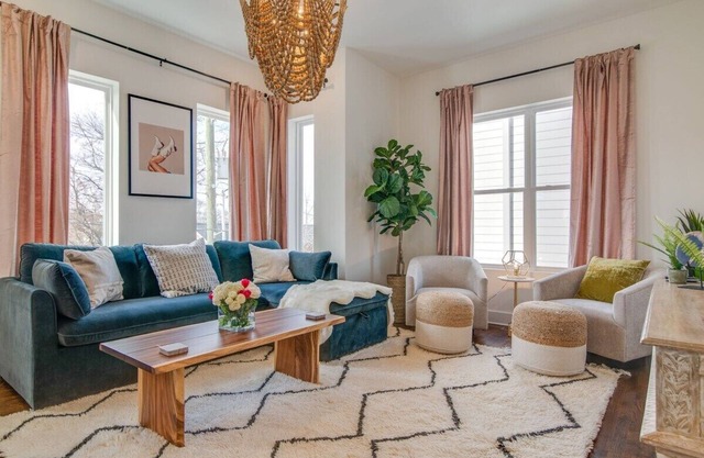 Luxury Nashville Retreat for 12 Guests