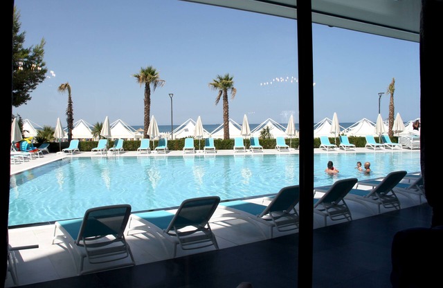 LUXURY PREMIUM FINESE