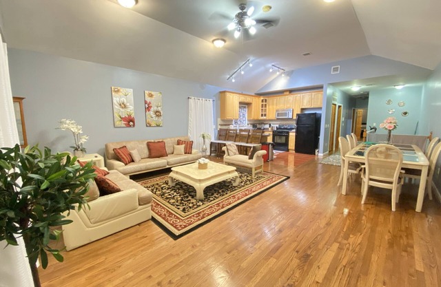 Luxury private apt/free wifi/Prkng/Close to NYC