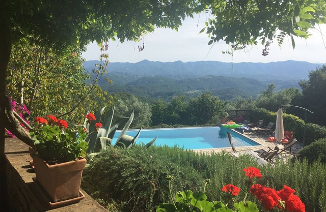 Luxury rental villa with infinity pool and panoramic views