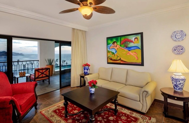 Luxury Resort & Spa Vista Encantada Cabo San Lucas Breathtaking views 20% off