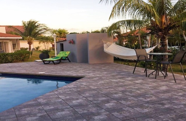 Luxury Resort Style 1 bedroom with Pool in Coronado 3 min walk to the Beach