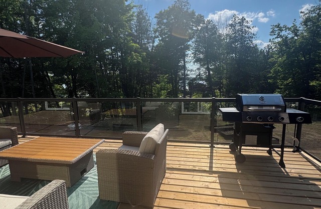 Luxury retreat in Trent River, Ontario - Three Fires Chalet