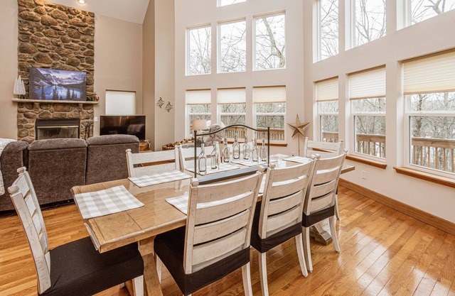 Luxury Retreat near lake, beach, skiing, game room