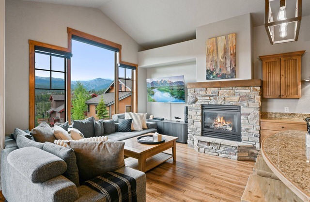 Luxury Villa 745I Hot Tub I Great Views I Best Price I FREE Adventures Daily