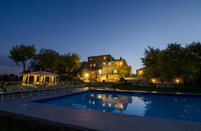 Luxury Villa In Cortona