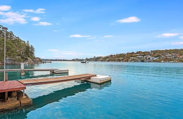 Luxury Waterfront Retreat | 4BR with Double Jetty & Entertainment