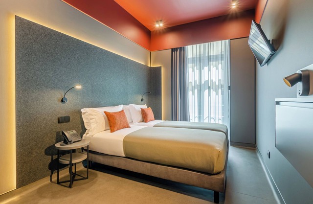 LX ARCH HOTEL