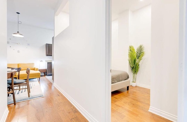 M11 Stylish & Modern 3BR downtown MTL
