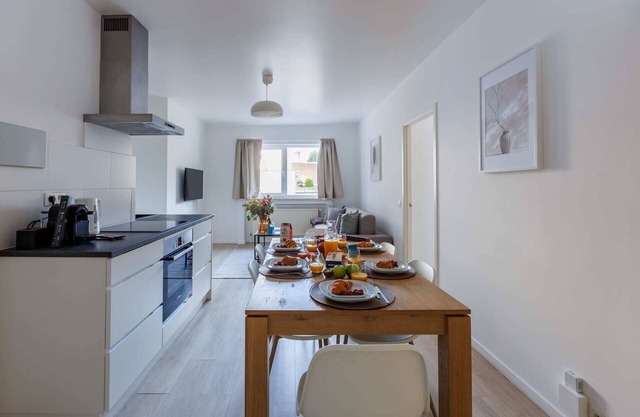 MA - Berlaymont I - Two Bedroom Apartment, Sleeps 6