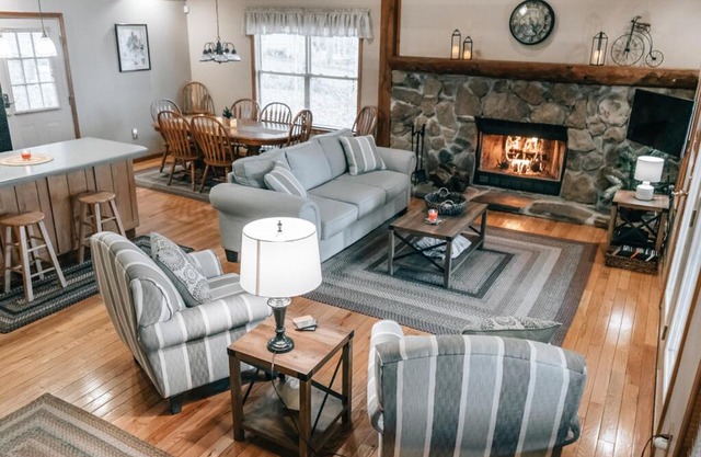 Ma Cook Lodge - Sharps Chapel