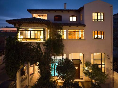 Ma Maison No8 Downtown Villa, Indoor Heated Pool