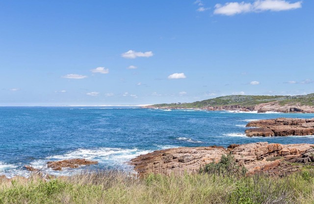 Maestral II, 27a Richardson Ave - 290 metres from the waters edge , Air Con